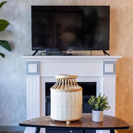 Central 2br Marques By Lovelystay *